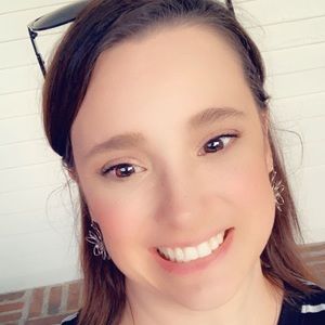 Meet your Posher, Rebecca